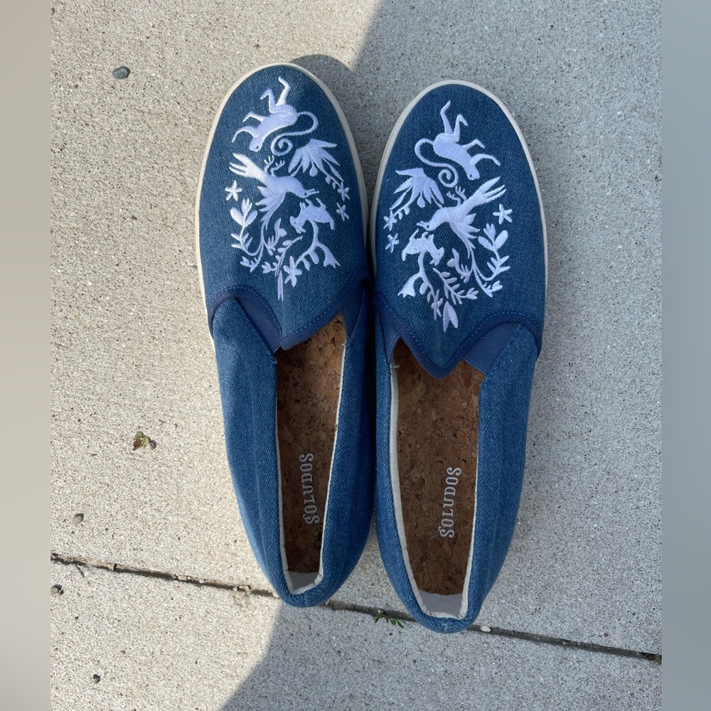 Saludos Otomi Slip On Embroidered Shoes Women’s 9.5 Denim Blue